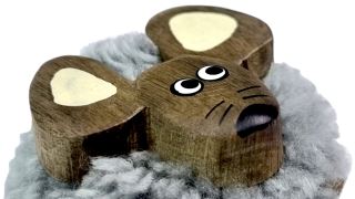 2Kids Toys Drevená magnetka veľká brmbolec Myš (1)