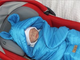 Prešívaný fusák do autosedačky s kapucňou a bavlnenou podšívkou, modrá (2)