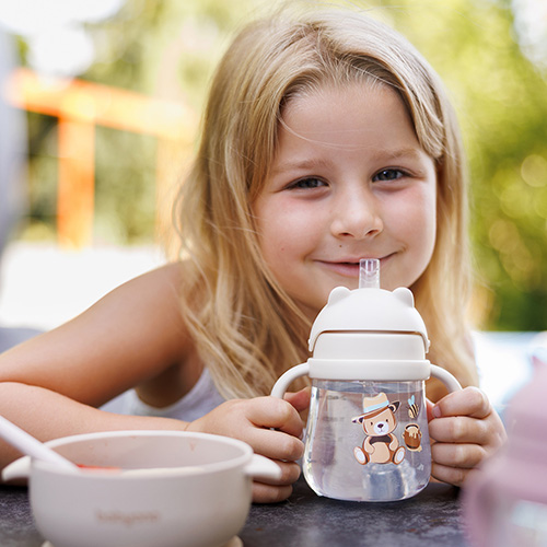 BabyOno Nevylievací hrnček so záťažovou slamkou, 240 ml, béžový, Medvedík