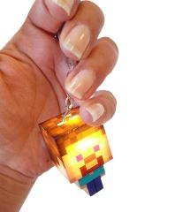 Detská svietiaca kľúčenka Minecraft Steve s krúžkom (1)