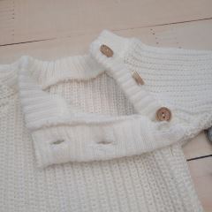 Pletený svetřík pro miminko s knoflíčky Lovely, prodloužené náplety, bílý, 56/62 (2)