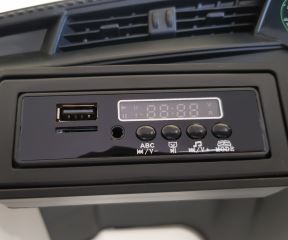 Elektrické autíčko Audi E-Tron Sportback 12V s diaľkovým ovládaním a LED svetlami, čierne (9)