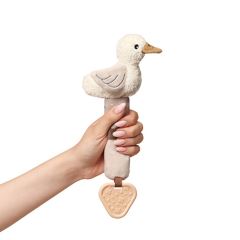 Plyšová hračka s pískátkem a kousátkem GOOSE ZOE, krémová (6)